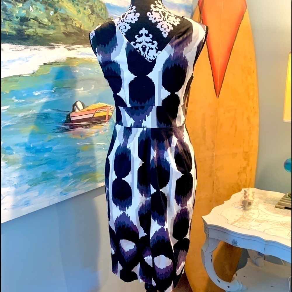 Boden, Black, Gray & Cream Ikat Sheath, Chic & Form Flattering! EUC,Size 4 - Picture 4 of 13